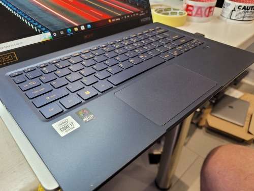 HIGH PERFORMANCE!*BEAUTY*TOUCHSCREEN*ACER SWIFT 5*i7-1065U*FHD*8GB RAM*512GB SSD*