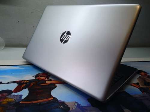 VERY FAST!*STUNNING!*HP NOTEBOOK 15*i5-8250U*8GB DDR4*240GB SSD*HD*