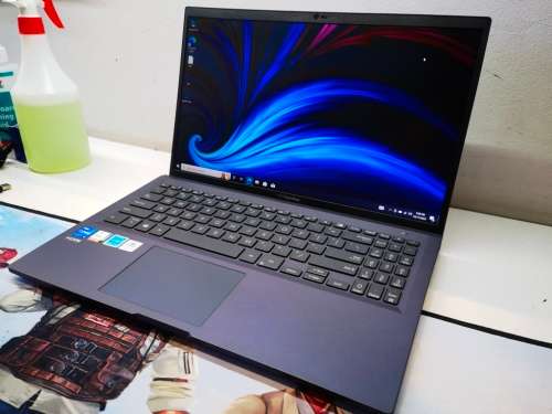 11th GEN*ASUS EXPERTBOOK B5100CE*i5-1135G7*8GB RAM*512GB SSD*FHD*G7 GRAPHICS*