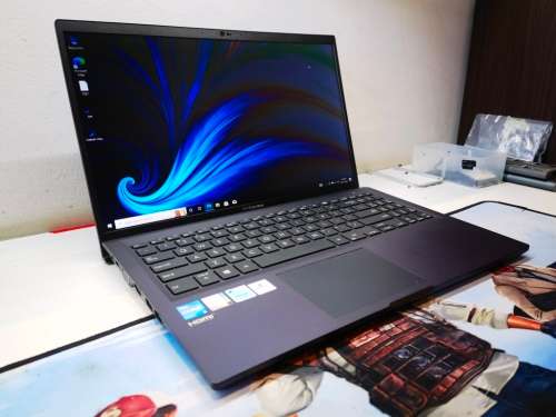 11th GEN*ASUS EXPERTBOOK B5100CE*i5-1135G7*8GB RAM*512GB SSD*FHD*G7 GRAPHICS*