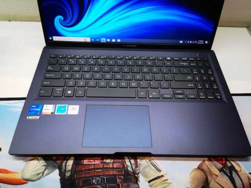 11th GEN*ASUS EXPERTBOOK B5100CE*i5-1135G7*8GB RAM*512GB SSD*FHD*G7 GRAPHICS*