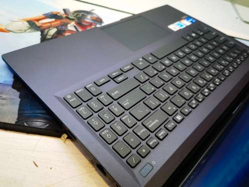 11th GEN*ASUS EXPERTBOOK B5100CE*i5-1135G7*8GB RAM*512GB SSD*FHD*G7 GRAPHICS*