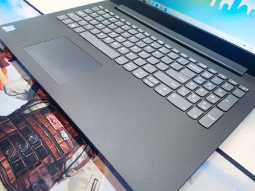 BEAST SPECS!*QUAD CORE 8th Gen i5*LENOVO 130*i5-8250U*12GB DDR4*500GB SSD*FHD