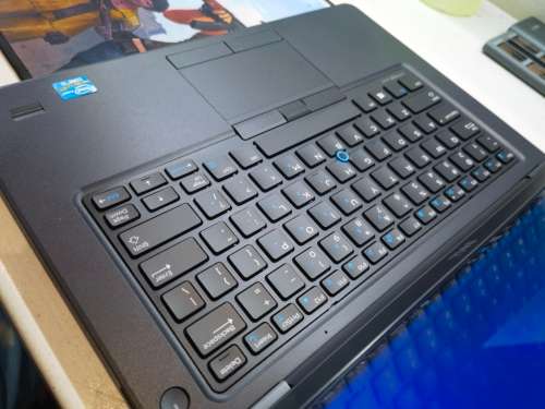 DELL LATITUDE E5450 i5-5300u**8GB RAM*HD*250GB SSD*