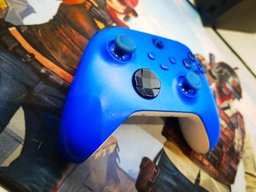 WoW!*LATEST!*XBOX X*1TB SSD*1X ORIGINAL CONTROLLER*DISC EDITION*FIFA 22*