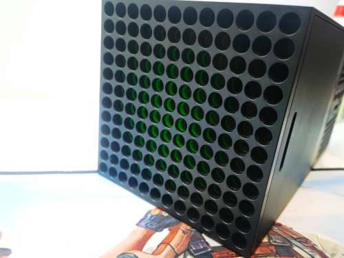 WoW!*LATEST!*XBOX X*1TB SSD*1X ORIGINAL CONTROLLER*DISC EDITION*FIFA 22*