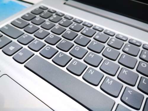 AS NEW!*10TH GEN!*LENOVO IDEAPAD 3*i3-10110U*8GB DDR4*1000GB HDD*FHD*G4 GRAPHICS*