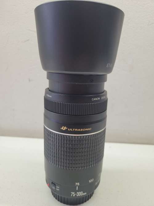 MINT CONDITION!*CANON ULTRASONIC EF 75-300MM*1:4-5.6 III USM