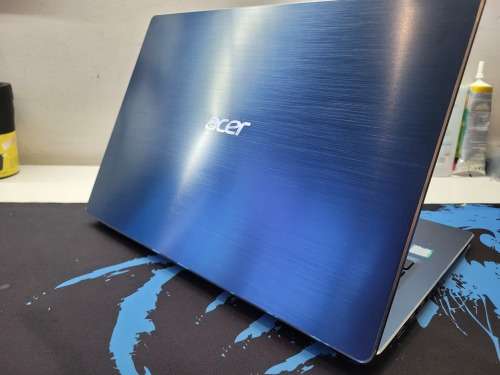 VERY FAST!*HIGH SPEC!*BEAUTY*ACER SWIFT 3*i5-8265U*IPS FHD*8GB RAM*256GB SSD*
