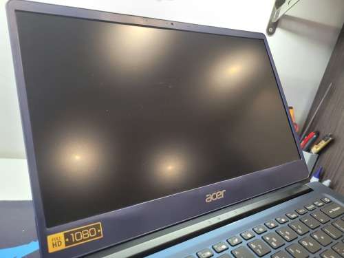 VERY FAST!*HIGH SPEC!*BEAUTY*ACER SWIFT 3*i5-8265U*IPS FHD*8GB RAM*256GB SSD*
