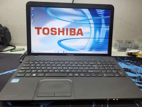 FAST!*TOSHIBA SATELLITE F74E*i3-2328M*6GB DDR3*240GB SSD*HD*DVD