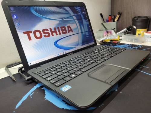 FAST!*TOSHIBA SATELLITE F74E*i3-2328M*6GB DDR3*240GB SSD*HD*DVD