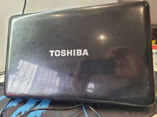 FAST!*TOSHIBA SATELLITE F74E*i3-2328M*6GB DDR3*240GB SSD*HD*DVD