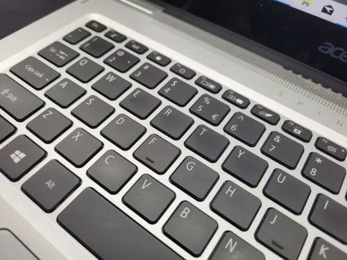 WHAT A BEAUTY!*ACER SPIN 1*11TH GEN N4500*4GB RAM*256GB SSD*TOUCHSCREEN*360` FLIP*FULL HD*