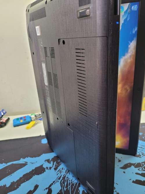 VERY FAST!*LATEST TECH*ACER TRAVELMATE P259*i5-7200u*8GB DDR4*240GB SSD