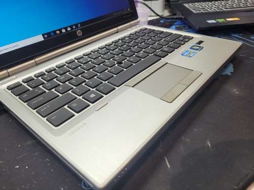 *Excellent*HP ELITEBOOK 2570P*i7-3520m*8gb DDR3*500GB HDD**HD DISPLAY*