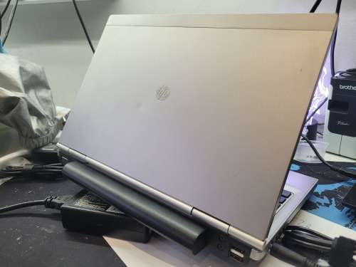 *Excellent*HP ELITEBOOK 2570P*i7-3520m*8gb DDR3*500GB HDD**HD DISPLAY*