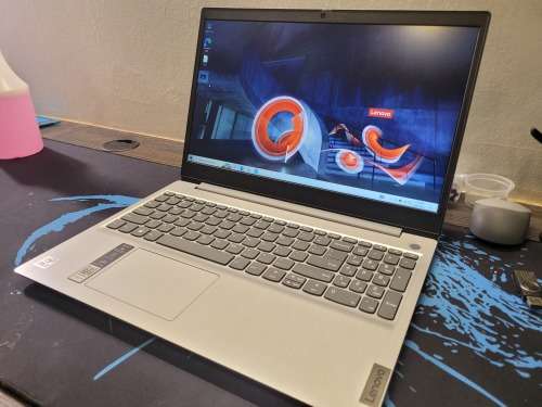 AS NEW!*10TH GEN!*LENOVO IDEAPAD 3*i3-10110U*8GB DDR4*512GB SSD*FHD*G4 GRAPHICS*