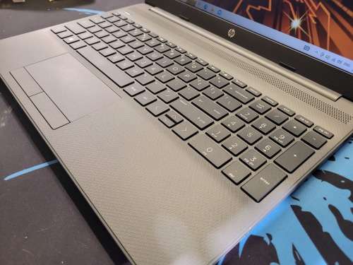 VERY FAST!*HP 255 G8*RYZEN 5-3500U*QUAD CORE 10TH GEN*8GB RAM*512GB SSD*RADEON VEGA 8