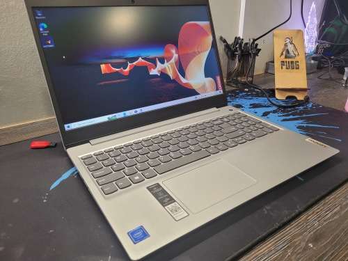 *STUNNING & FAST!*LENOVO IDEAPAD 3*N4020*4GB DDR4*256GB SSD*FHD*