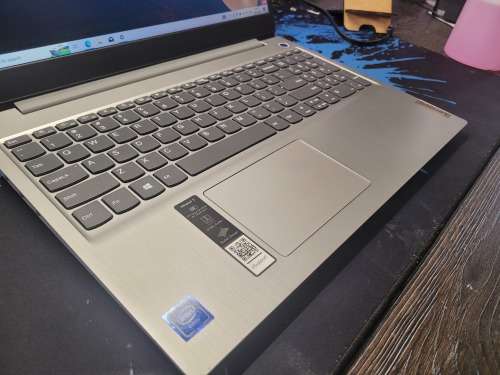 *STUNNING & FAST!*LENOVO IDEAPAD 3*N4020*4GB DDR4*256GB SSD*FHD*