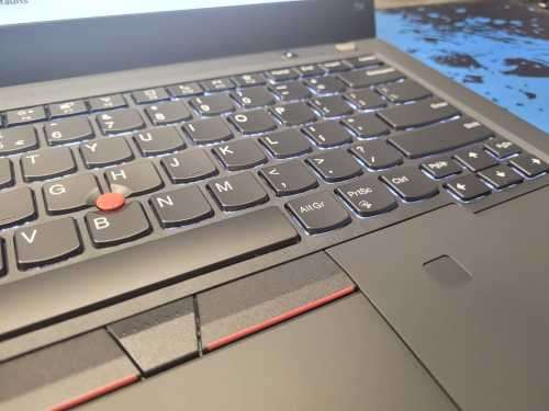 BRAND NEW IN BOX!*BEAST!*LENOVO THINKPAD T14*RYZEN 5 PRO-5650U*16GB DDR4*256GB SSD*RADEON*FHD*4GLTE