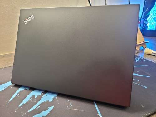 MINTY, CLOSE TO NEW!*BEAST!*LENOVO THINKPAD T14*i5-10310U*16GB DDR4*256GB SSD*UHD GRAPHICS*FHD