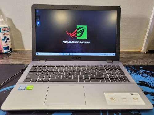 AS NEW!*GRAPHIC DESIGN/CAD/GAMING*ASUS X543UB*i7-8550u*12GB*HD*240GB SSD*NVIDIA MX110*