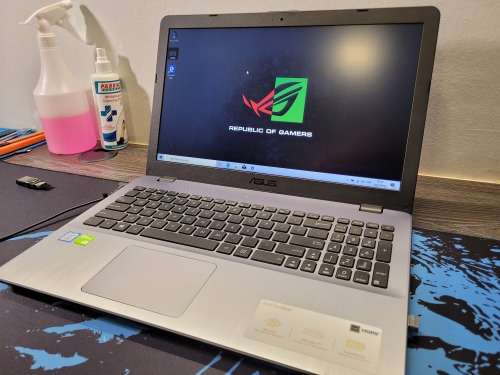 AS NEW!*GRAPHIC DESIGN/CAD/GAMING*ASUS X543UB*i7-8550u*12GB*HD*240GB SSD*NVIDIA MX110*