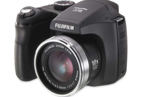 FUJIFILM FINEPIX S700*10x OPT*7.1MP*