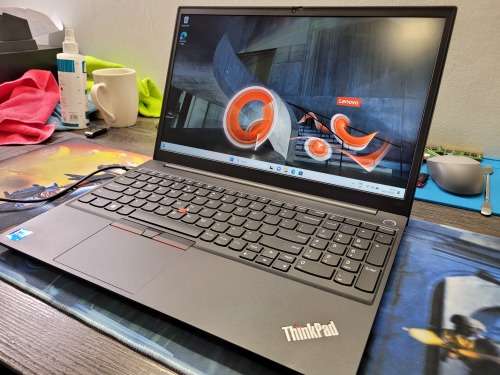 **BARGAIN BUY** MINT LENOVO THINKPAD E15 12th GEN i5, 8GB RAM, 512GB SSD-WORTH R19k-GRAB IT @R8999!