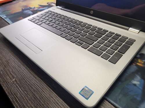 FAST!*HP notebook 15*i5-7200U*8GB DDR4*240GB SSD*HD*HD620 GRAPHICS