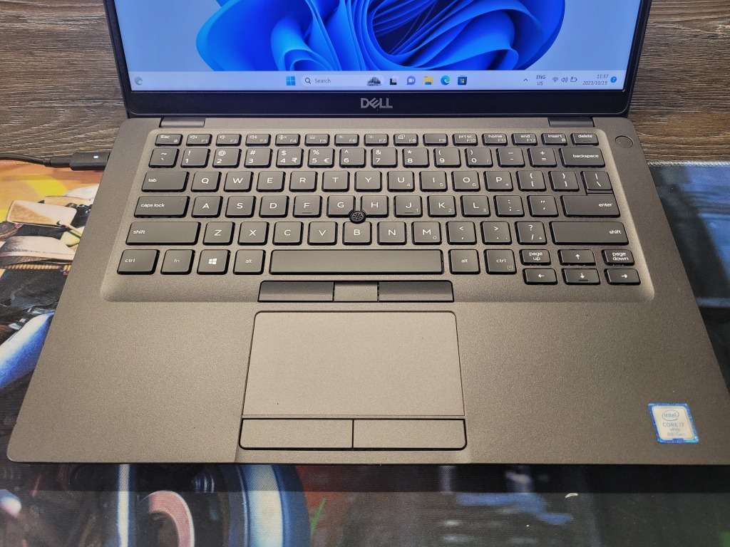 VERY FAST!*BEAST SPECS!*DELL LATITUDE 5400*i7-8665U*8GB DDR4*256GB SSD*FULL HD*4G LTE