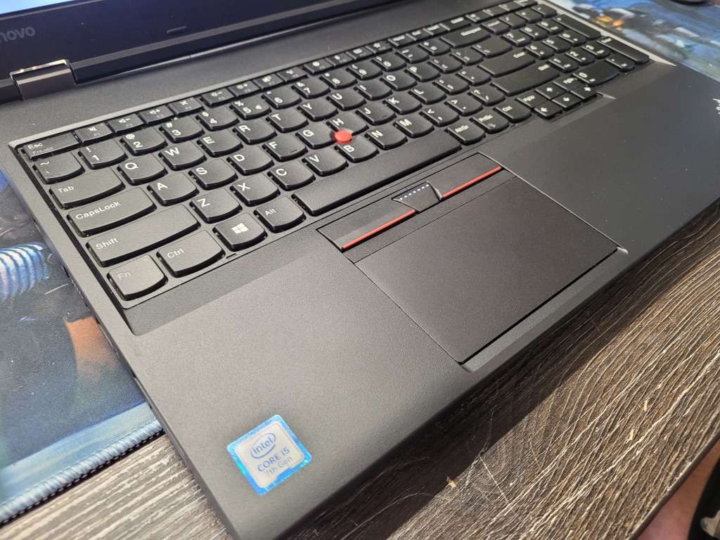 MINT!*VERY FAST*LENOVO THINKPAD L570*i5-7200U*256GB SSD*8GB DDR4*4GLTE