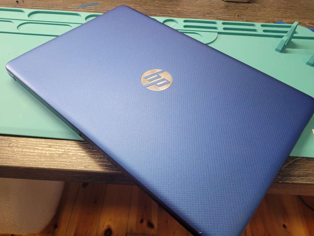 FAST!*QUAD CORE 8TH GEN i7*HP 15*i7-8565Uu*8GB DDR4*256GB SSD*FHD*