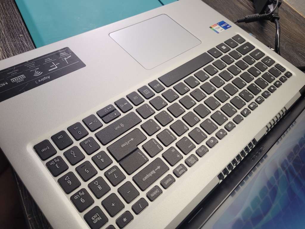 11TH GEN i7-ACER ASPIRE 3-i7-1165G7-8GB DDR4-512GB NVME-FULL HD-IRIS GRAPHICS