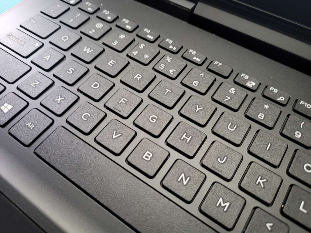 EXTREME GAMING!*NOT TO MISS DEAL!*DELL INSPIRON 7567*i5-7200HQ*8GB*256GB SSD*1TB HDD*FHD*GTX1050 4GB