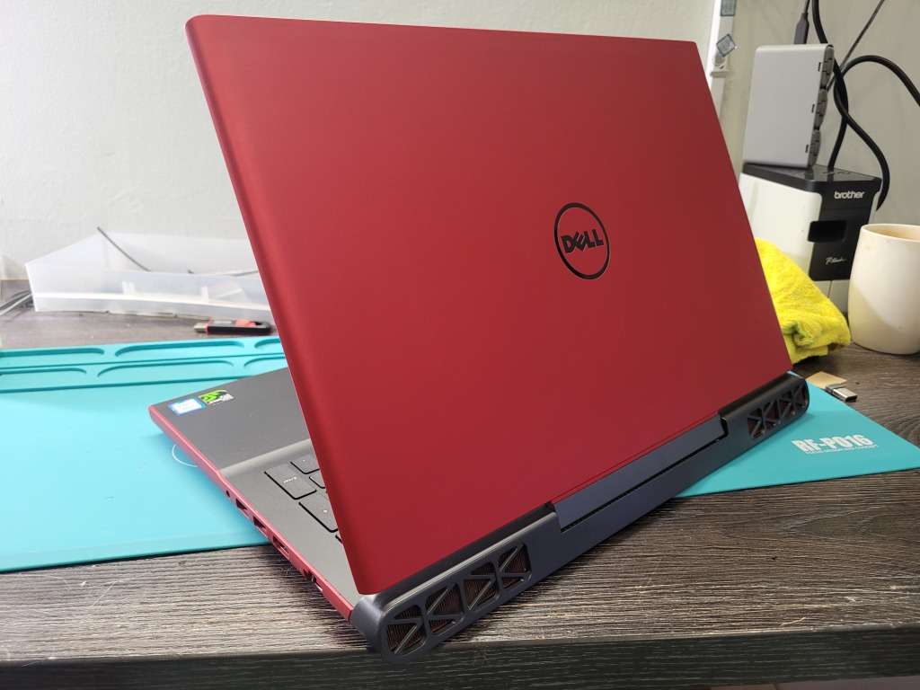 EXTREME GAMING!*NOT TO MISS DEAL!*DELL INSPIRON 7567*i5-7200HQ*8GB*256GB SSD*1TB HDD*FHD*GTX1050 4GB