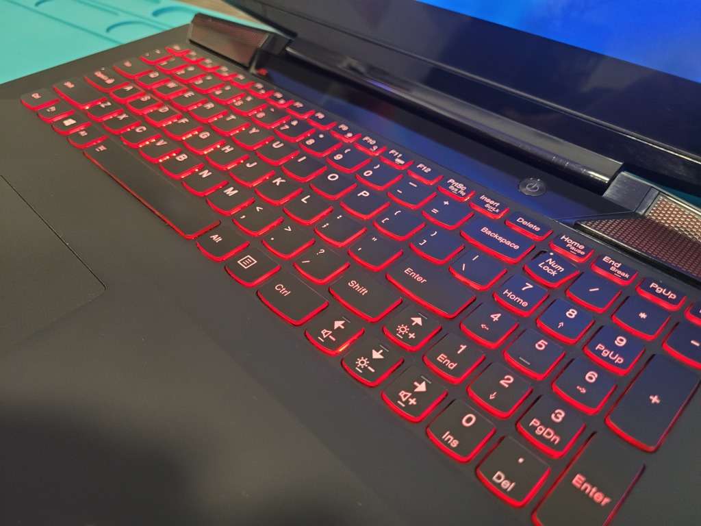 ULTIMATE GAMER!!*LENOVO GAMING Y700*i7-6700HQ*16GB*NVIDIA GTX960*1000GB M.2 SSD*1000GB*FHD*