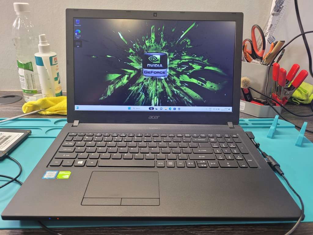 Graphic Design/Engineering*ACER P2510*i7-8550u*8GB*1000GB SSD*NVIDIA MX130*
