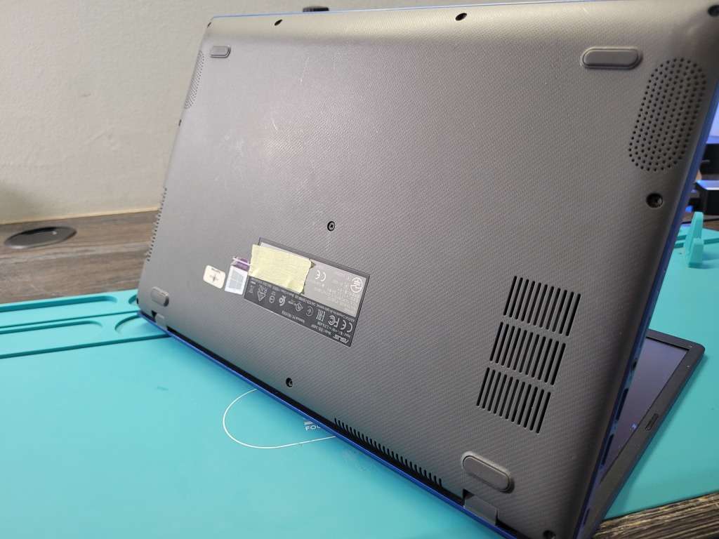 VERY FAST!*ASUS X409FA*i7-8565U*12GB DDR4*512GB NVME SSD*FHD