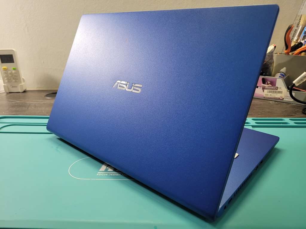 VERY FAST!*ASUS X409FA*i7-8565U*12GB DDR4*512GB NVME SSD*FHD