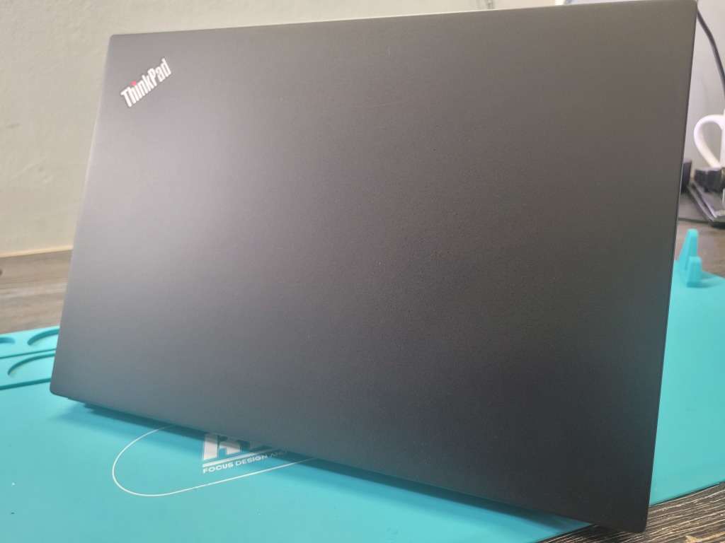 **BUSINESS MONSTER** LENOVO THINKPAD X390 CORE i5, 16GB RAM, 256SSD-WORTH R20k-GRAB IT@R4999!