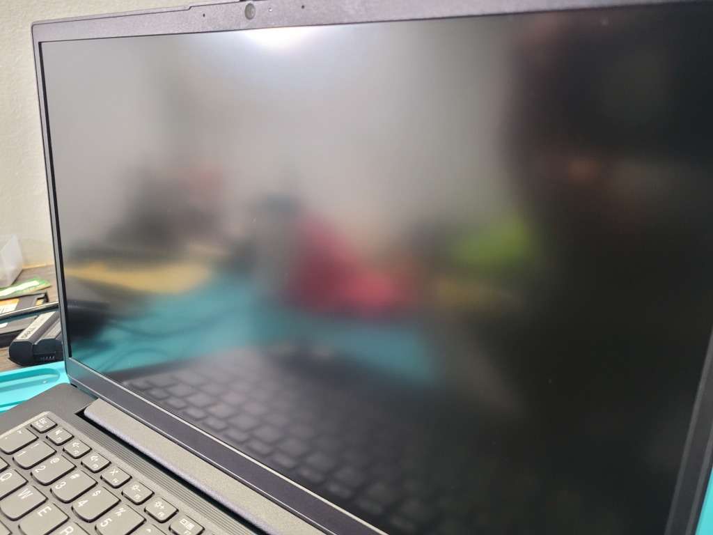 LENOVO V14 G2*i3-I1115G4*8GB DDR4*256GB SSD*FHD*UHD GRAPHICS