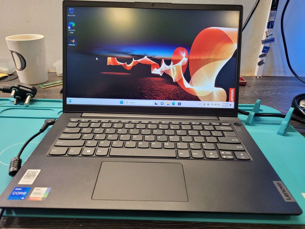 LENOVO V14 G2*i3-I1115G4*8GB DDR4*256GB SSD*FHD*UHD GRAPHICS