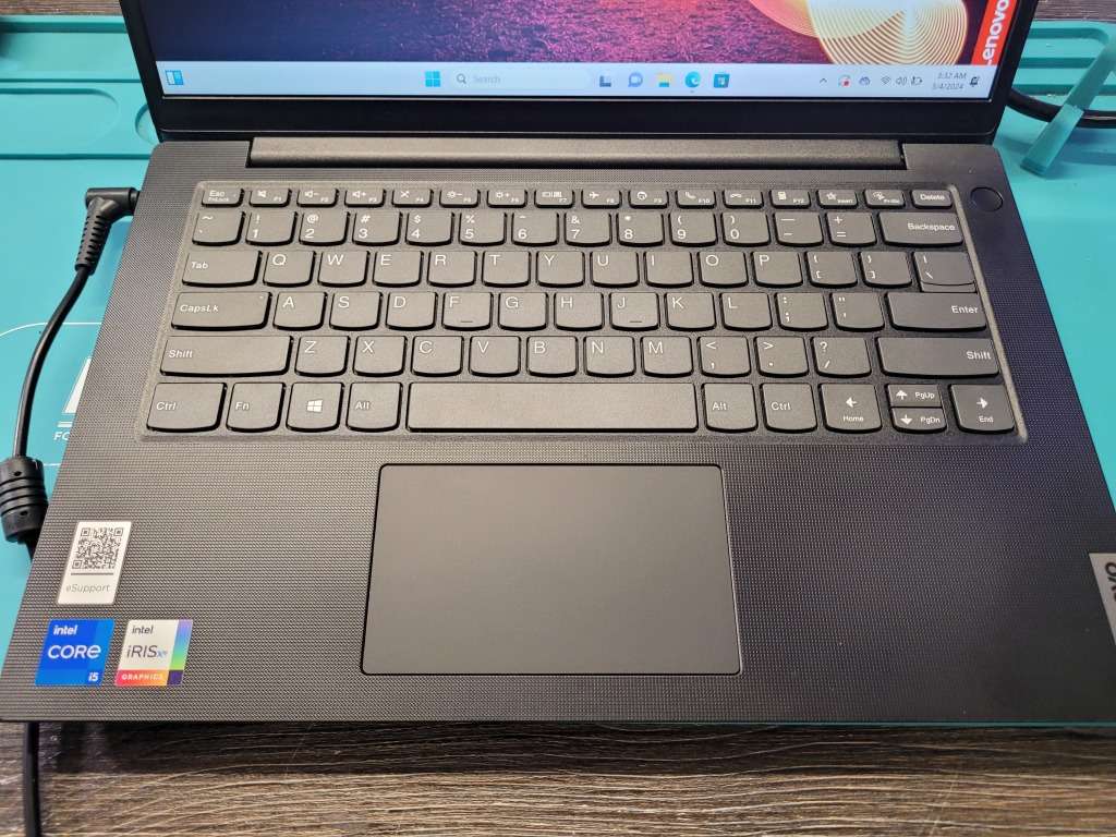 LENOVO V14 G2*i3-I1115G4*8GB DDR4*256GB SSD*FHD*UHD GRAPHICS