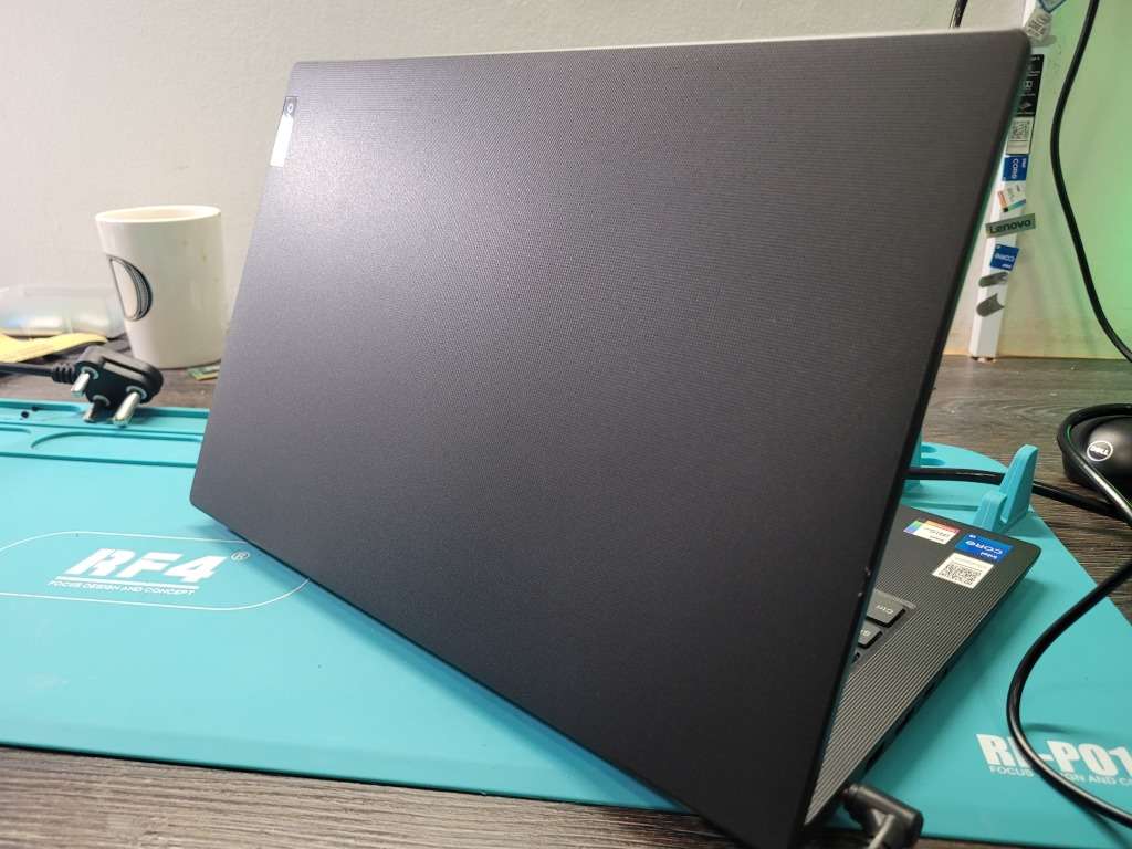 LENOVO V14 G2*i3-I1115G4*8GB DDR4*256GB SSD*FHD*UHD GRAPHICS