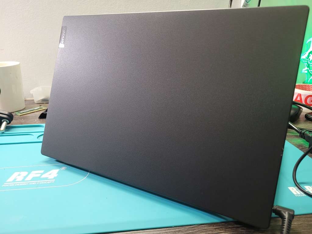 LENOVO V14 G2*i3-I1115G4*8GB DDR4*256GB SSD*FHD*UHD GRAPHICS