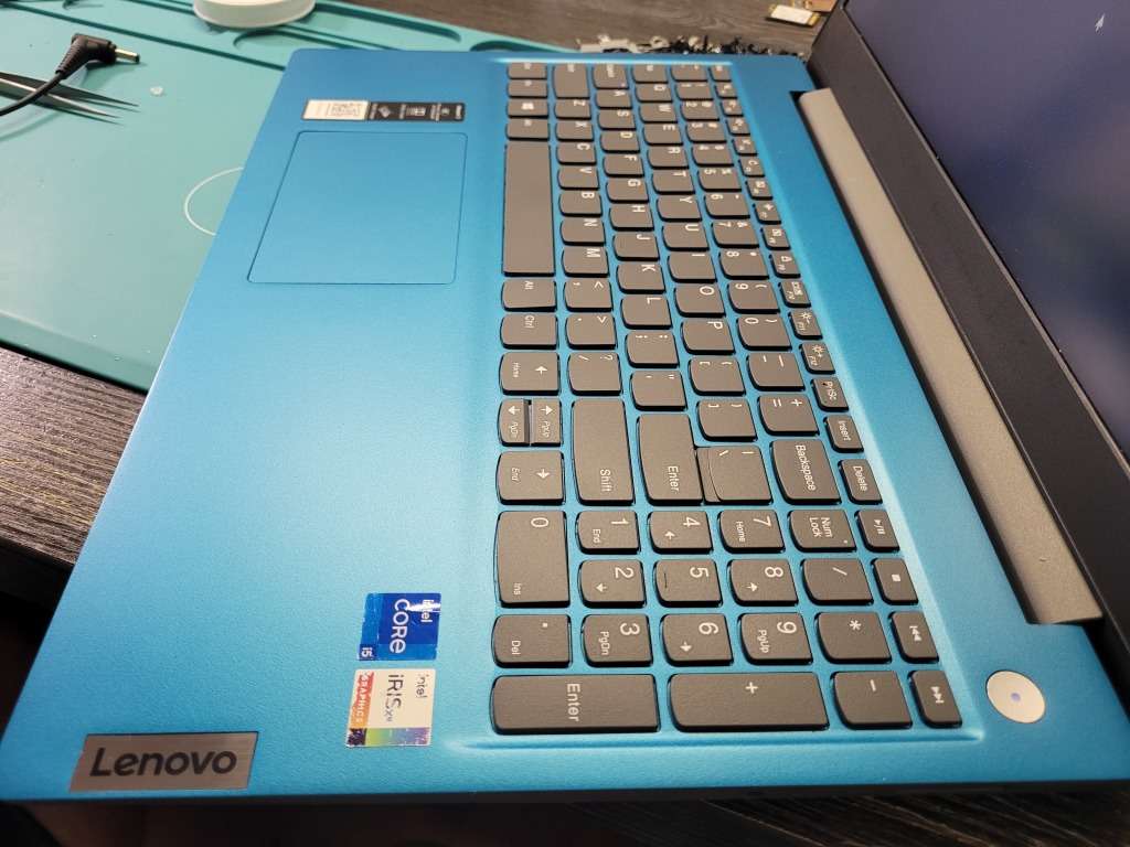 LATE ENTRY!*11th gen BEAST!!*LENOVO IDEAPAD 3*i5-1135G7*8GB DDR4*256GB SSD*1TB HDD*FHD*G7 GRAPHICS*