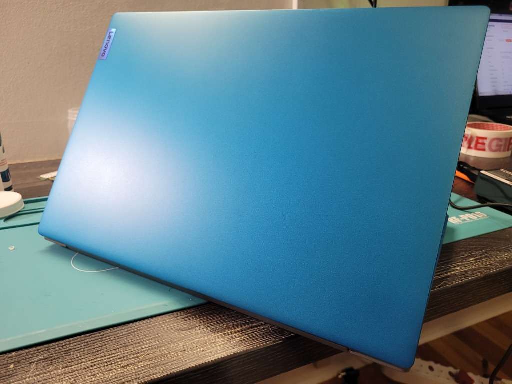 LATE ENTRY!*11th gen BEAST!!*LENOVO IDEAPAD 3*i5-1135G7*8GB DDR4*256GB SSD*1TB HDD*FHD*G7 GRAPHICS*